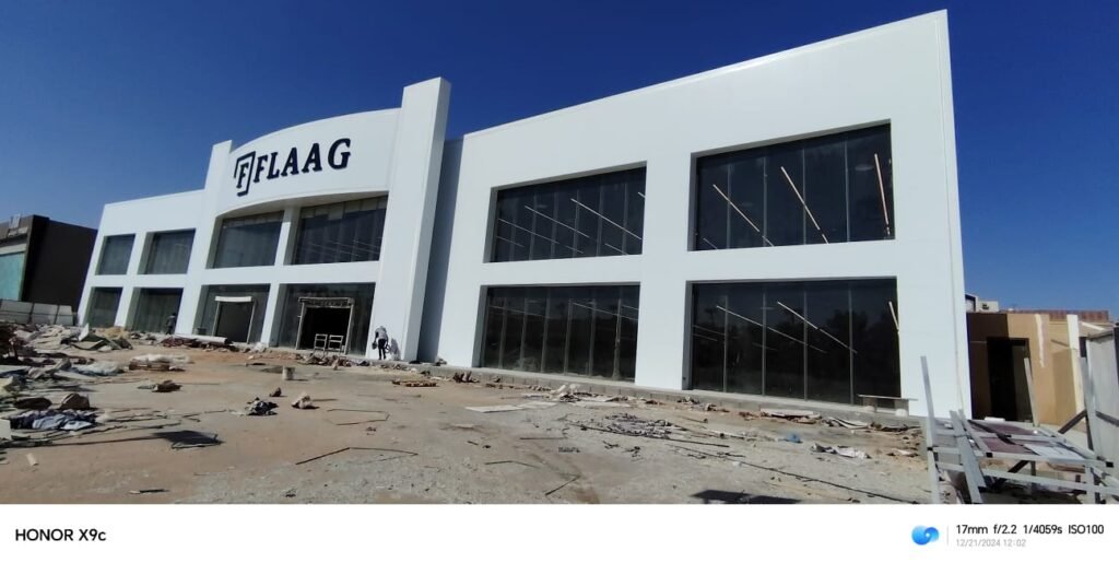 زجاج سيكوريت للمحلات بالرياض
