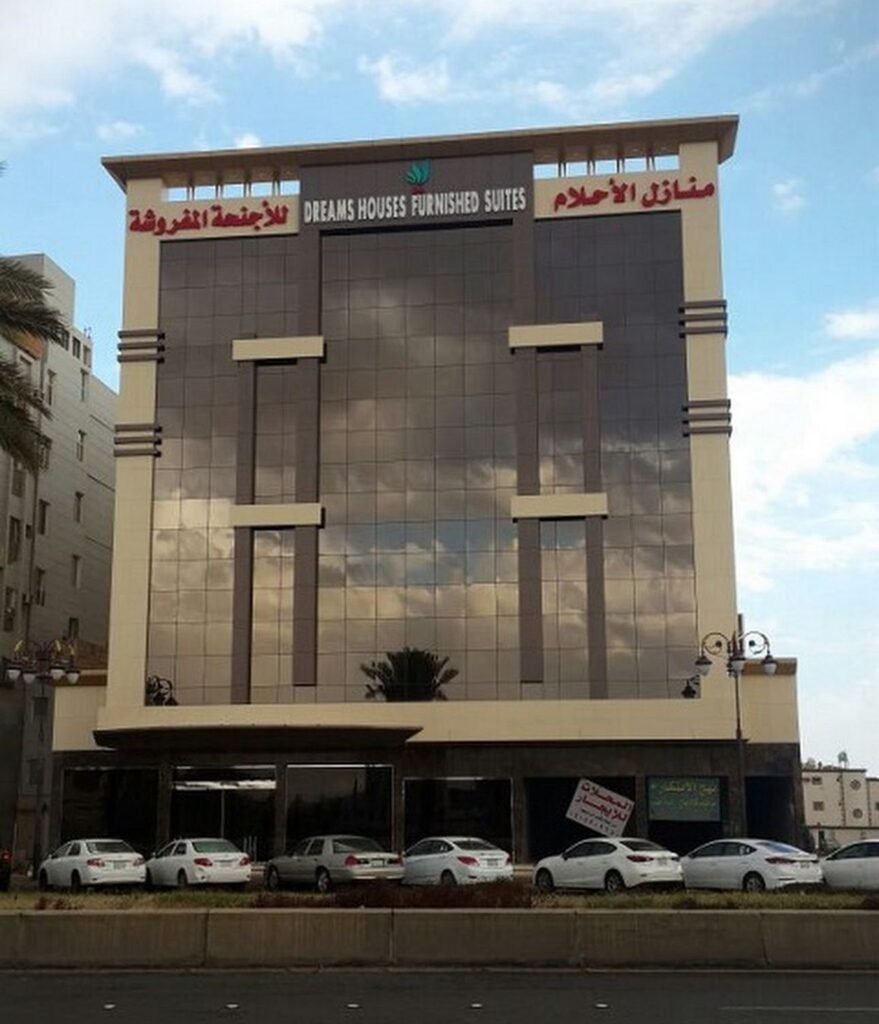 واجهات زجاجية للشركات بالرياض