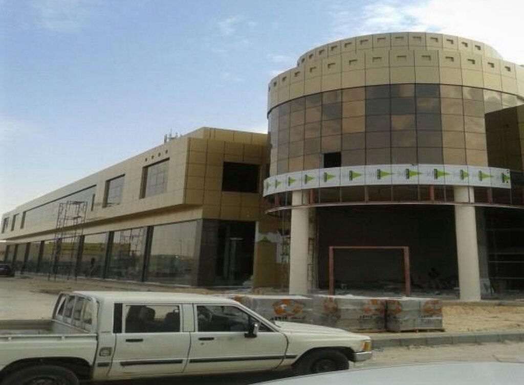 زجاج سكوريت للمباني الإدارية بالرياض